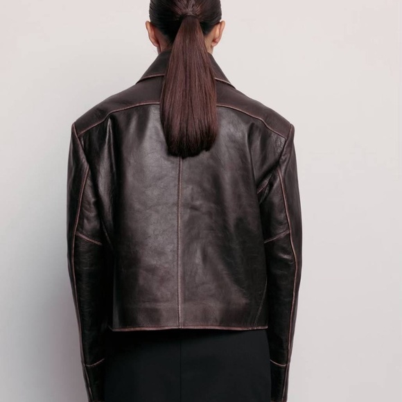 Leather jacket - Picture 6 of 10